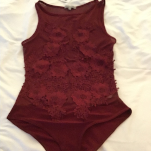 NWT CHARLOTTE RUSE SHEER BODYSUIT SIZE SMALL - Picture 2 of 5